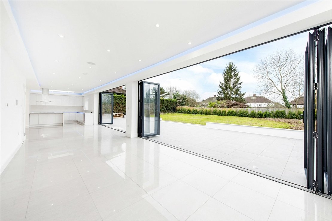 5 bedroom House for sale in Gate End-view1