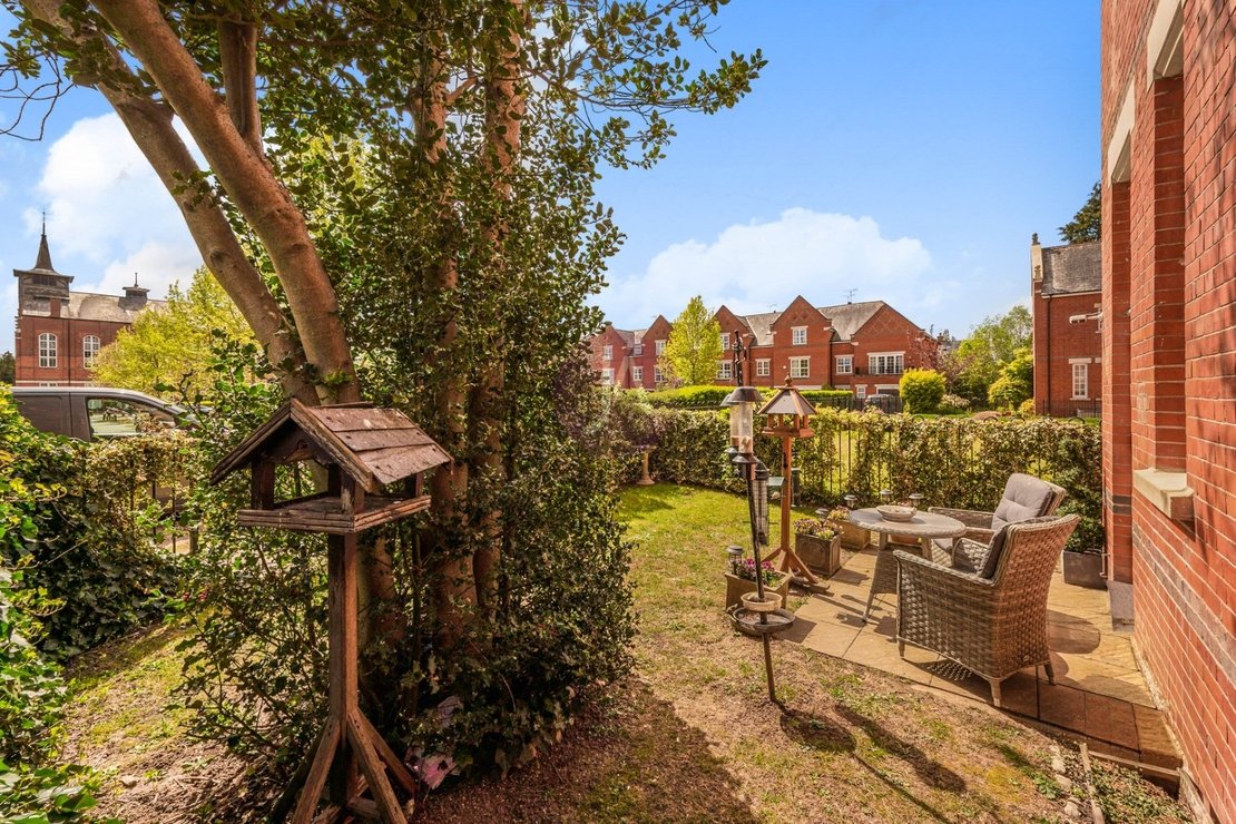 3 bedroom Properties for sale in Goldring Way-view21