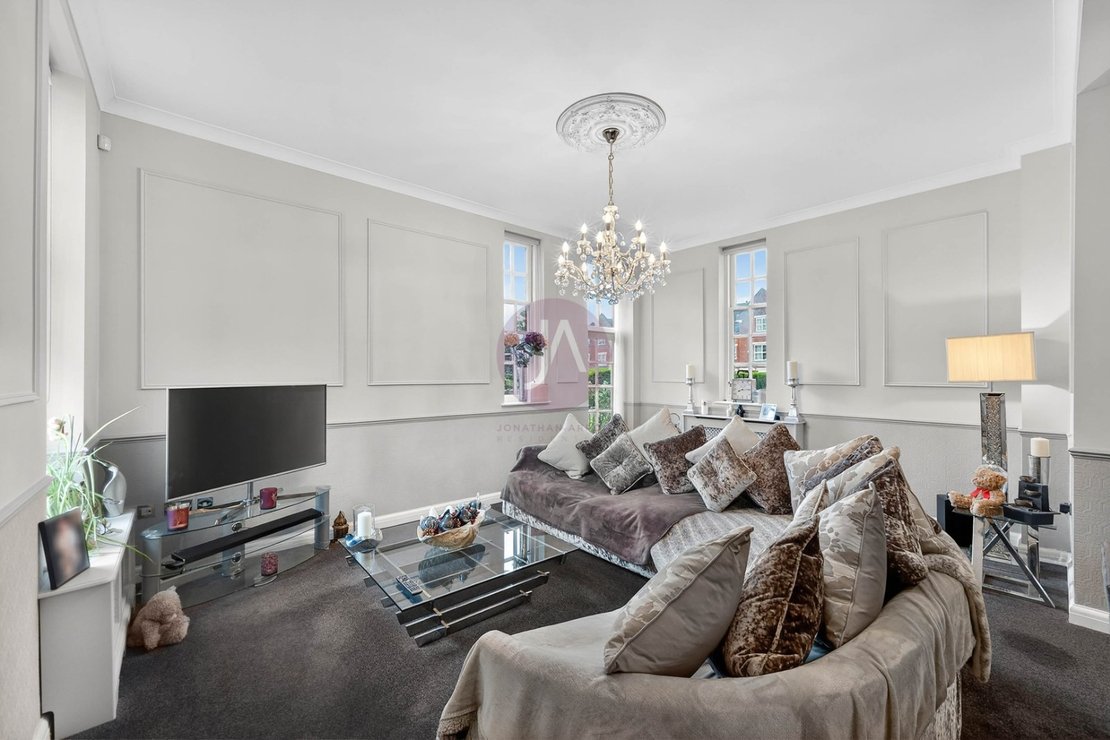 3 bedroom Properties for sale in Goldring Way-view4
