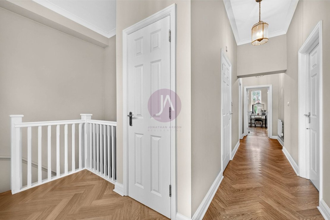 3 bedroom Properties for sale in Goldring Way-view20