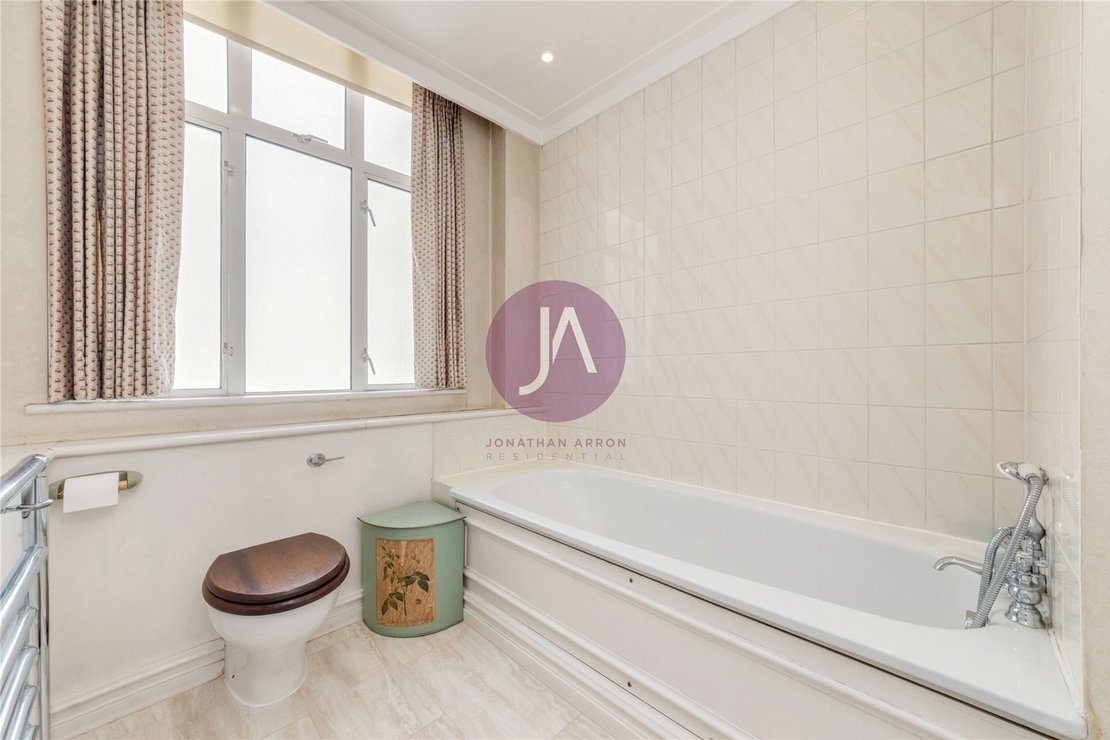 4 bedroom Flat for sale in Hereford House-view14