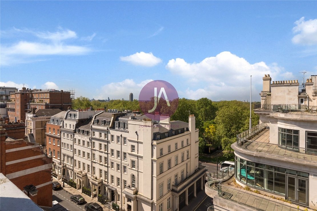 4 bedroom Flat for sale in Hereford House-view11