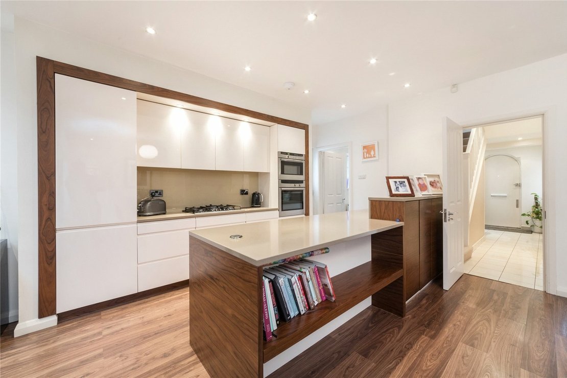 4 bedroom House for sale in Holyoake Walk-view7