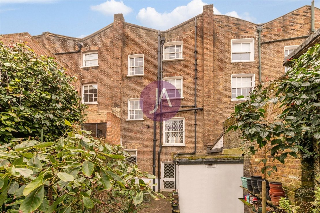 3 bedroom House for sale in Lonsdale Road-view15