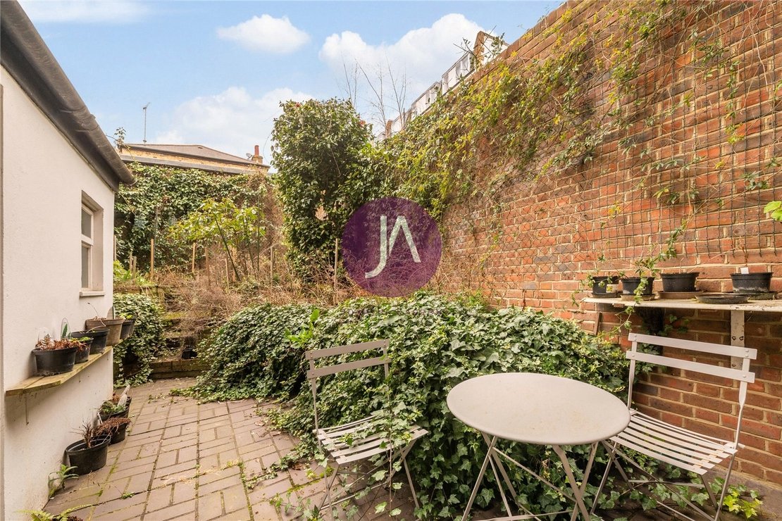 3 bedroom House for sale in Lonsdale Road-view14