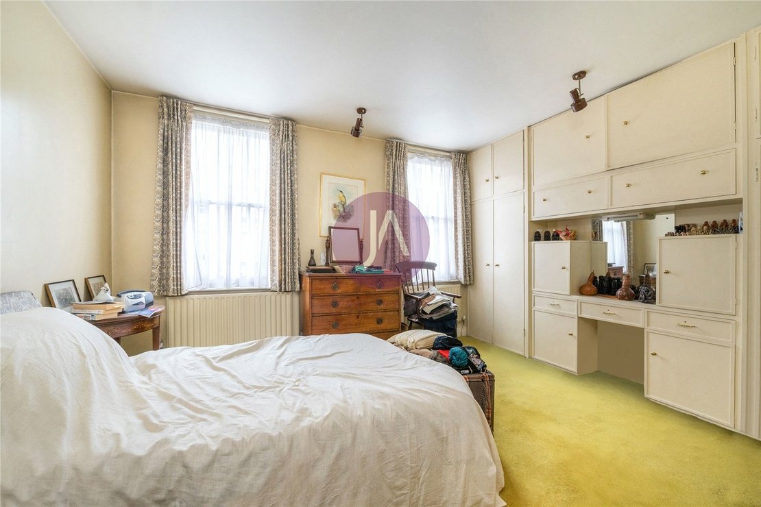 3 bedroom House for sale in Lonsdale Road-view3