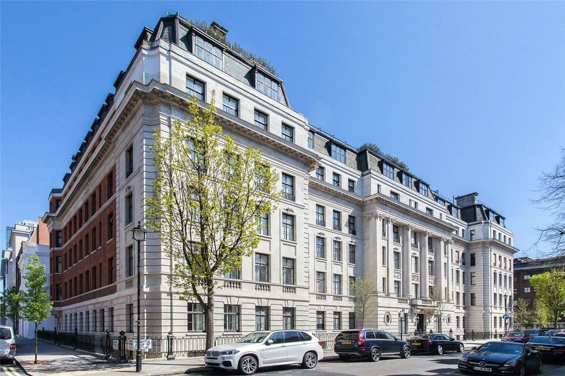 2 bedroom Flat for sale in Mansfield Street-view1