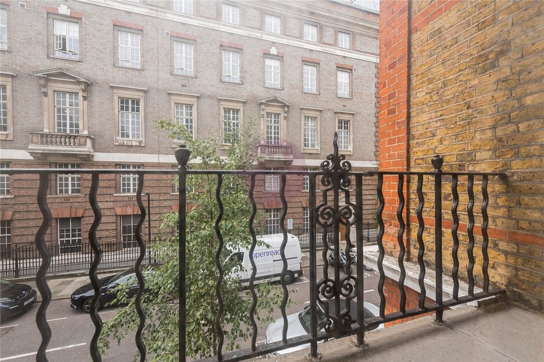 2 bedroom Flat for sale in Nottingham Mansions-view6