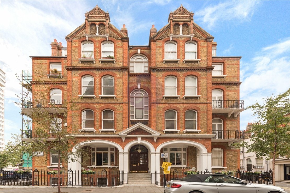 2 bedroom Flat for sale in Nottingham Mansions-view1