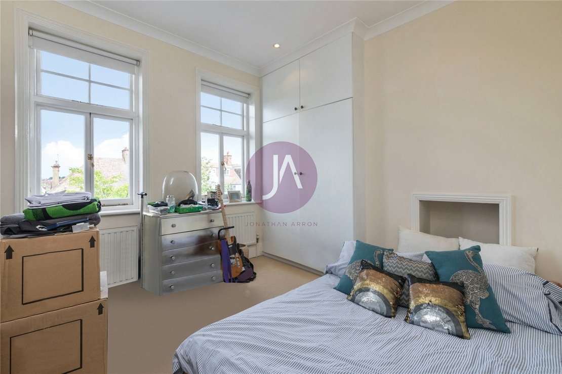 5 bedroom House for sale in St John's Road-view10