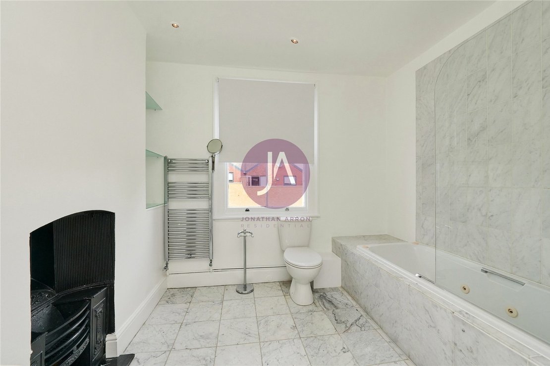 2 bedroom House,maisonette to rent in Ordnance Mews-view10