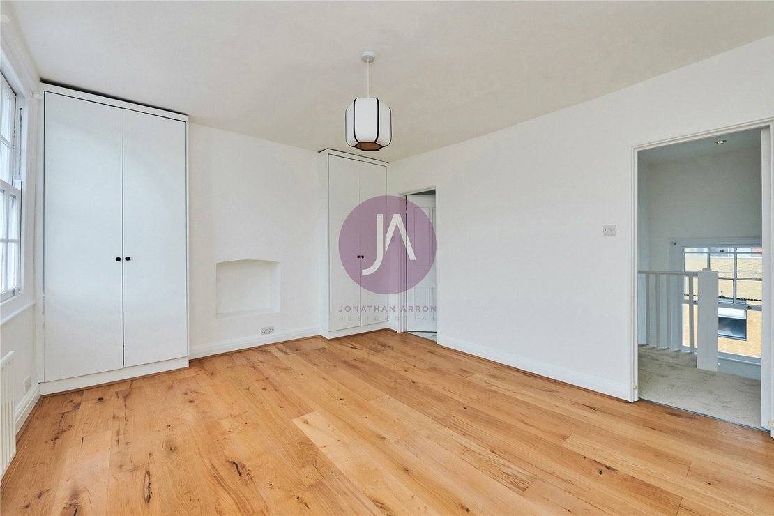 2 bedroom House,maisonette to rent in Ordnance Mews-view9