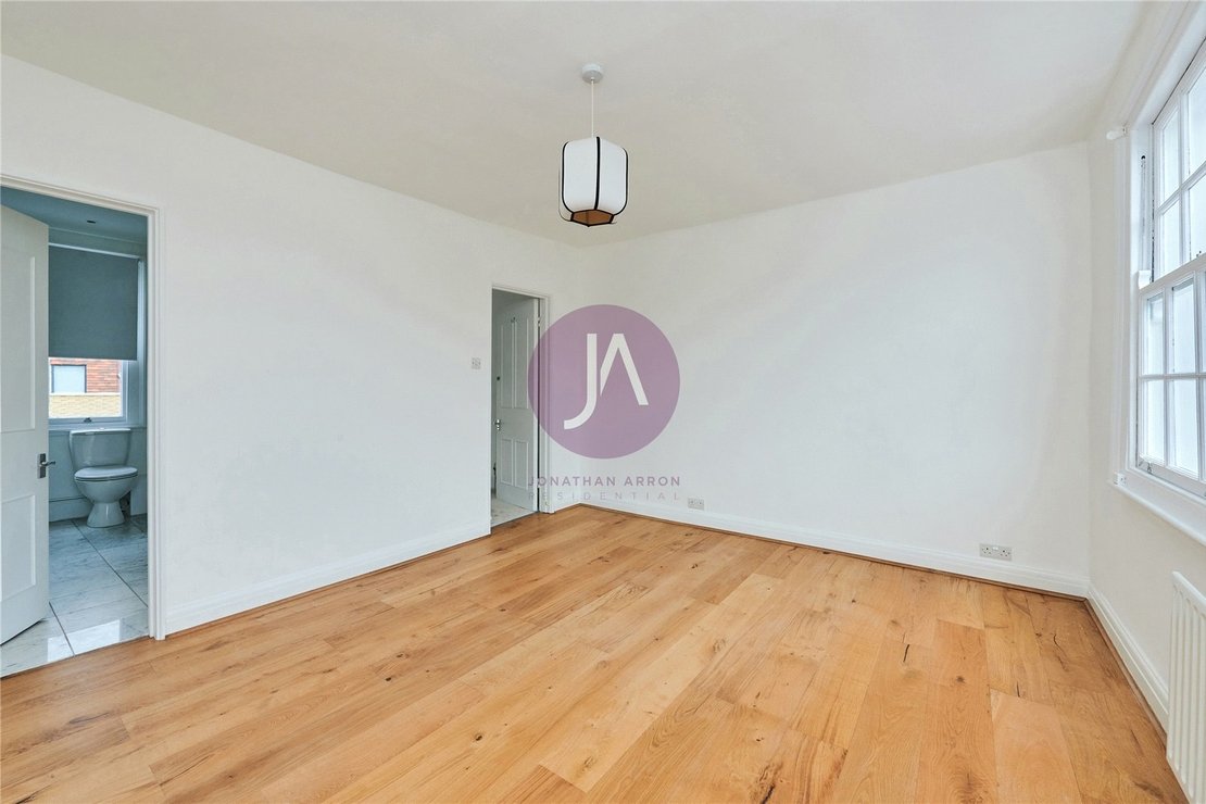 2 bedroom House,maisonette to rent in Ordnance Mews-view12