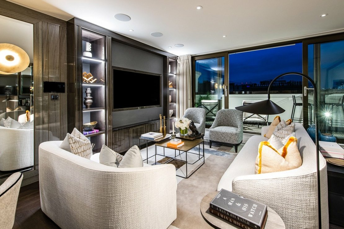 3 bedroom Flat to rent in Prince of Wales Terrace-view3