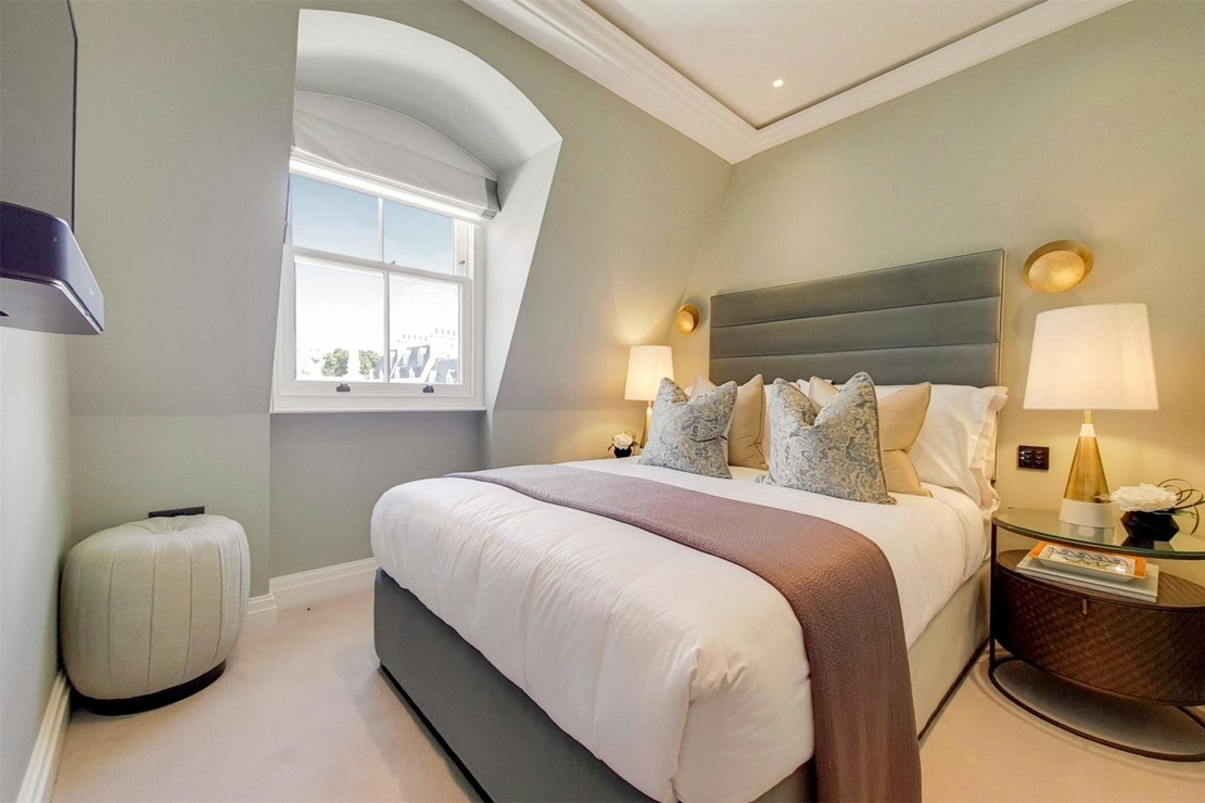 3 bedroom Flat to rent in Prince of Wales Terrace-view8