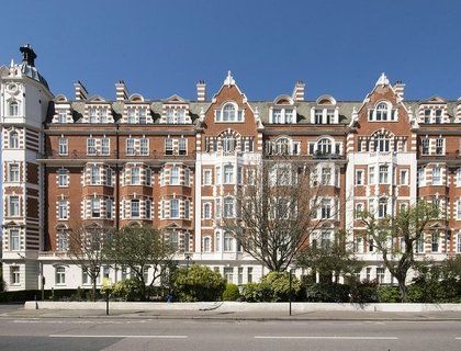 3 bedroom Flat for sale in Northgate-List135
