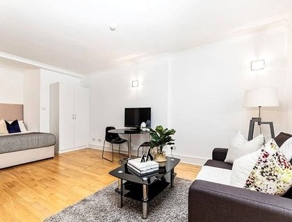 Hill Street, Mayfair, W1J